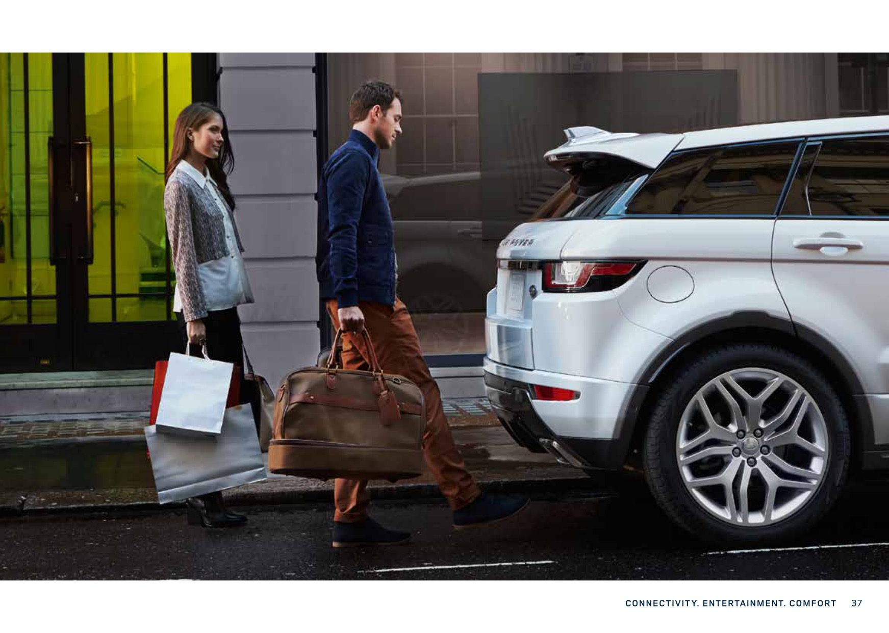 2017 Land Rover Evoque Brochure Page 38